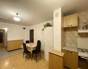 Appartement 3 chambres à louer dans Cluj-napoca, zone Marasti