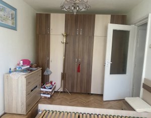 Appartement 4 chambres à vendre dans Cluj-napoca, zone Manastur