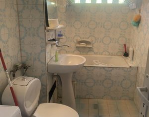 Appartement 4 chambres à vendre dans Cluj-napoca, zone Manastur