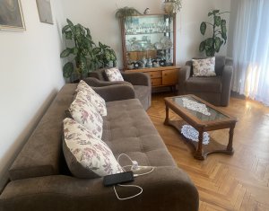 Appartement 4 chambres à vendre dans Cluj-napoca, zone Manastur