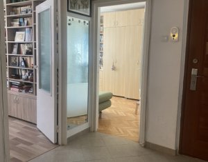 Appartement 4 chambres à vendre dans Cluj-napoca, zone Manastur