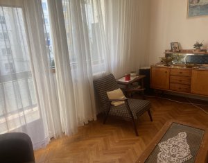 Appartement 4 chambres à vendre dans Cluj-napoca, zone Manastur
