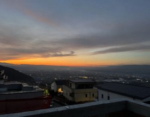 Ház 4 szobák eladó on Floresti