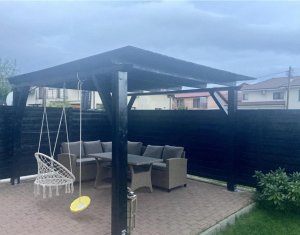 Maison 4 chambres à vendre dans Floresti