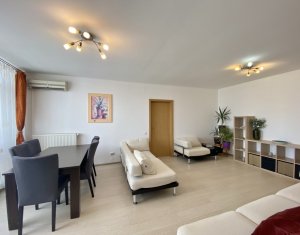 Appartement 3 chambres à louer dans Cluj-napoca, zone Centru