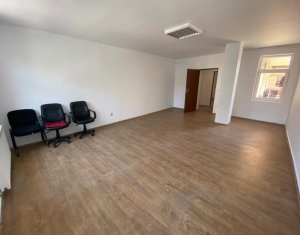 Lakás 4 szobák kiadó on Cluj-napoca, Zóna Centru