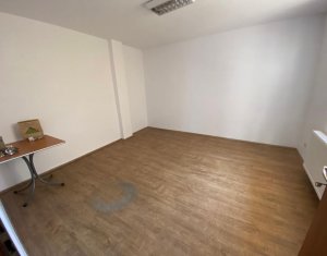 Lakás 4 szobák kiadó on Cluj-napoca, Zóna Centru