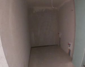 Lakás 3 szobák eladó on Floresti