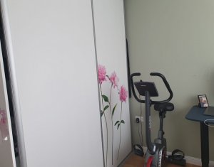 Ház 4 szobák eladó on Floresti, Zóna Centru