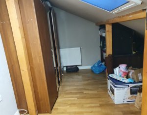 Ház 4 szobák eladó on Floresti, Zóna Centru