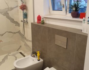 Ház 4 szobák eladó on Floresti, Zóna Centru