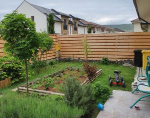 Ház 4 szobák eladó on Floresti, Zóna Centru