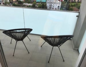 Appartement 3 chambres à louer dans Cluj-napoca, zone Zorilor