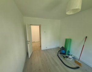 Appartement 3 chambres à vendre dans Cluj-napoca, zone Manastur