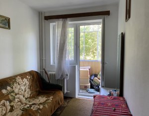 Lakás 4 szobák eladó on Cluj-napoca, Zóna Manastur