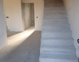 Ház 4 szobák eladó on Finisel, Zóna Centru