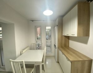Appartement 3 chambres à louer dans Floresti, zone Centru