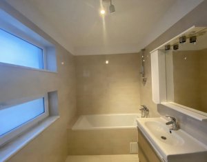 Appartement 3 chambres à louer dans Floresti, zone Centru