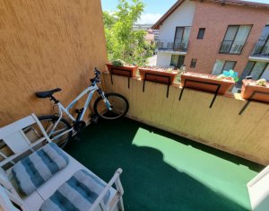 Lakás 3 szobák eladó on Floresti