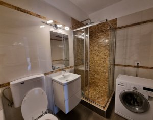 Appartement 3 chambres à vendre dans Cluj-napoca, zone Intre Lacuri