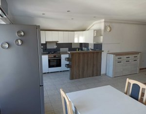 Appartement 3 chambres à vendre dans Floresti