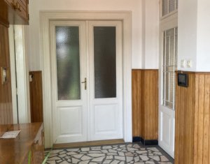 Appartement 4 chambres à vendre dans Cluj-napoca, zone Centru
