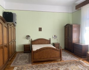 Appartement 4 chambres à vendre dans Cluj-napoca, zone Centru