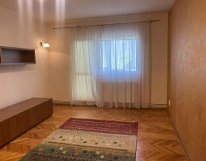 Appartement 3 chambres à vendre dans Cluj-napoca, zone Marasti