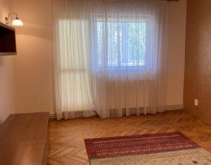 Appartement 3 chambres à vendre dans Cluj-napoca, zone Marasti