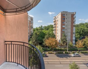 Appartement 3 chambres à vendre dans Cluj-napoca, zone Plopilor