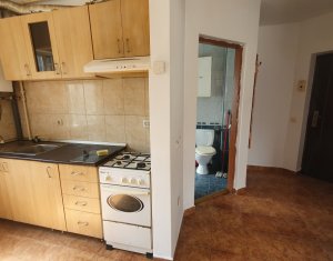 Lakás 2 szobák eladó on Floresti