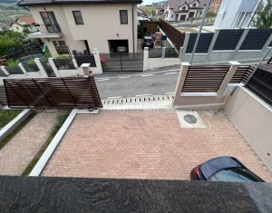 Maison 5 chambres à vendre dans Chinteni