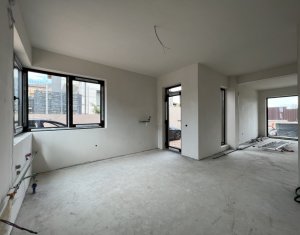 Maison 5 chambres à vendre dans Chinteni