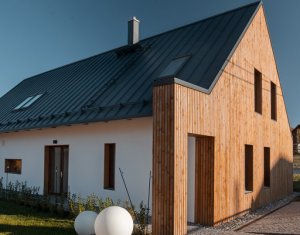 Ház 4 szobák eladó on Salicea