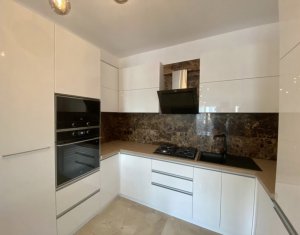 Appartement 3 chambres à louer dans Cluj-napoca, zone Centru