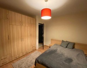 Ház 4 szobák kiadó on Floresti