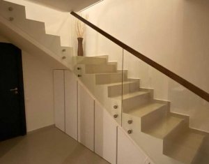 Ház 4 szobák kiadó on Floresti