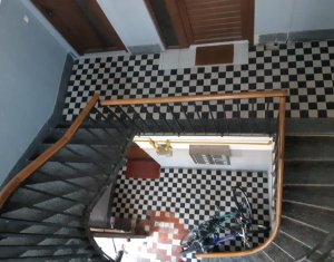 Appartement 3 chambres à vendre dans Cluj-napoca, zone Centru