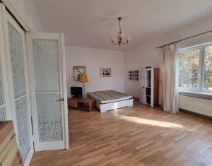 Appartement 3 chambres à vendre dans Cluj-napoca, zone Centru