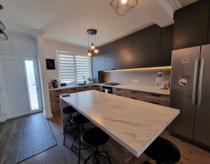 Maison 4 chambres à vendre dans Cluj-napoca, zone Iris