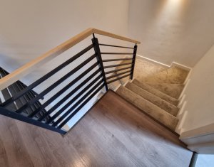 Maison 4 chambres à vendre dans Cluj-napoca, zone Iris