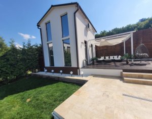 Maison 6 chambres à vendre dans Feleacu, zone Centru