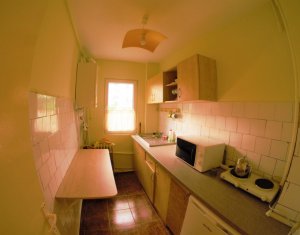 Appartement 3 chambres à vendre dans Cluj-napoca, zone Manastur