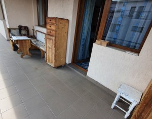 Appartement 3 chambres à louer dans Floresti