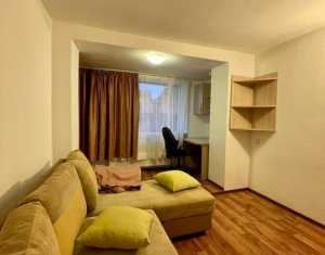 Lakás 4 szobák kiadó on Cluj-napoca, Zóna Centru