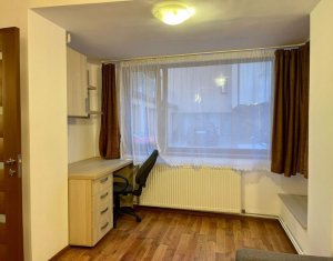 Lakás 4 szobák kiadó on Cluj-napoca, Zóna Centru