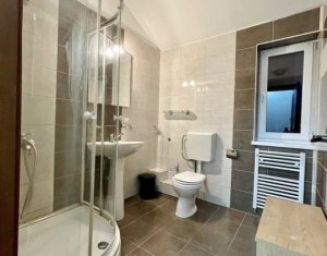 Lakás 5 szobák kiadó on Cluj-napoca, Zóna Centru