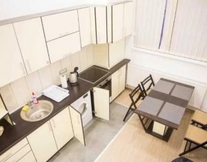 Lakás 4 szobák eladó on Cluj-napoca, Zóna Manastur