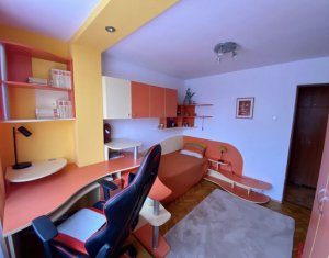 Appartement 4 chambres à louer dans Cluj-napoca, zone Gheorgheni