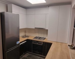 Appartement 3 chambres à louer dans Floresti, zone Centru